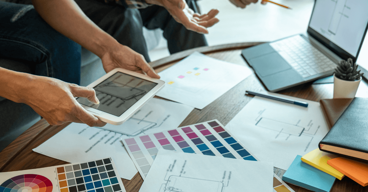 Team creative web graphic designer planning drawing website
