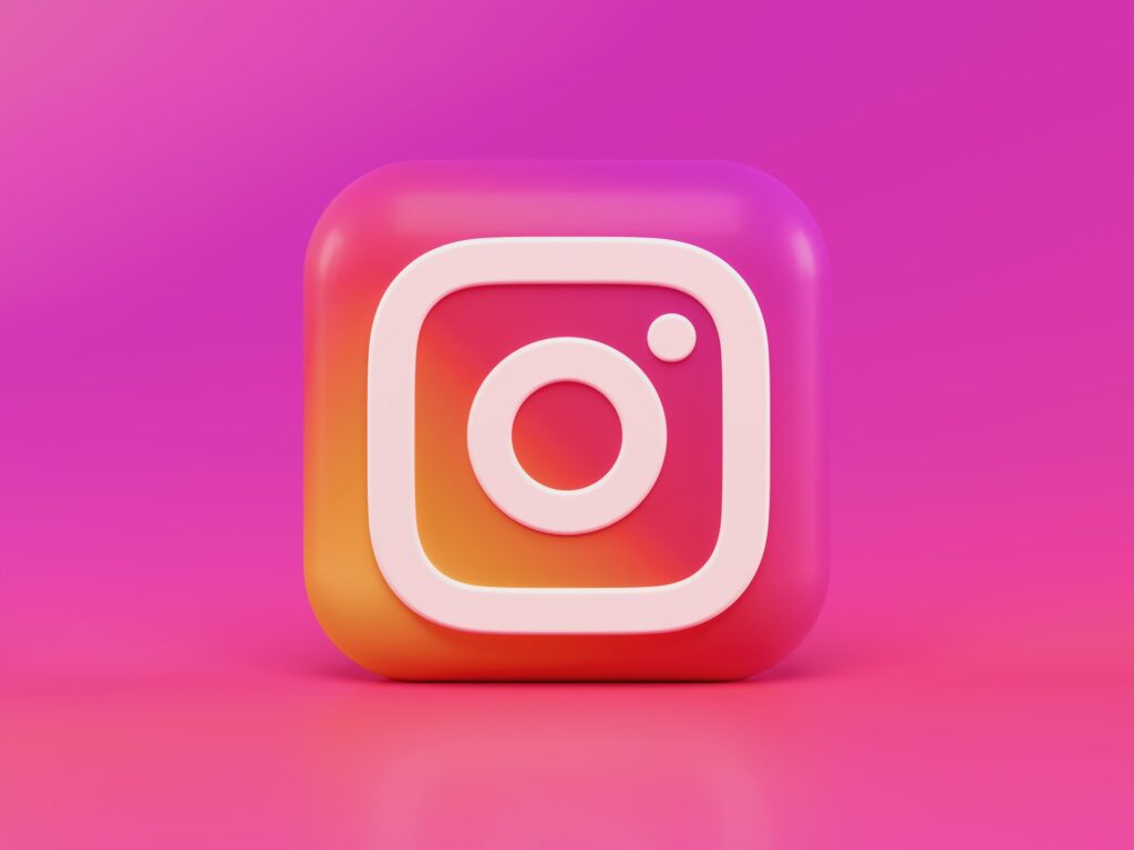 Instagram logo 1024x768